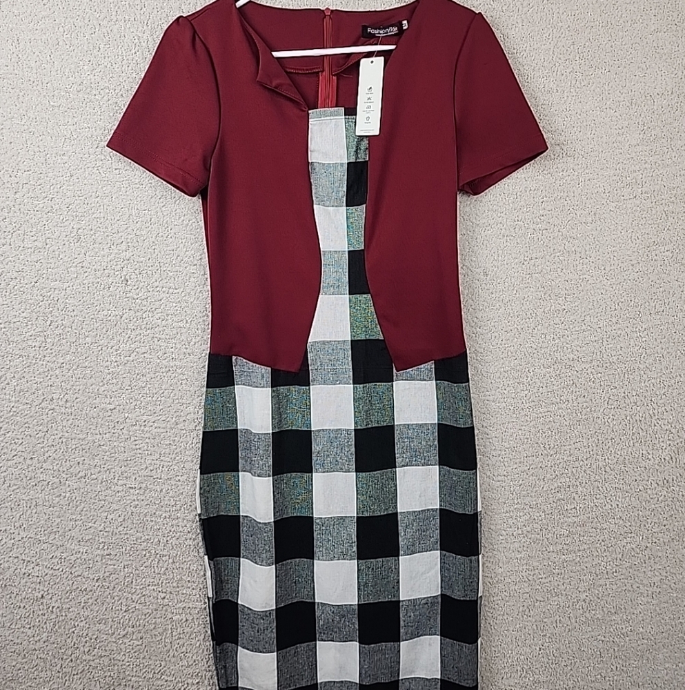 Forever 21 Red and Black Sheath Midi Dress